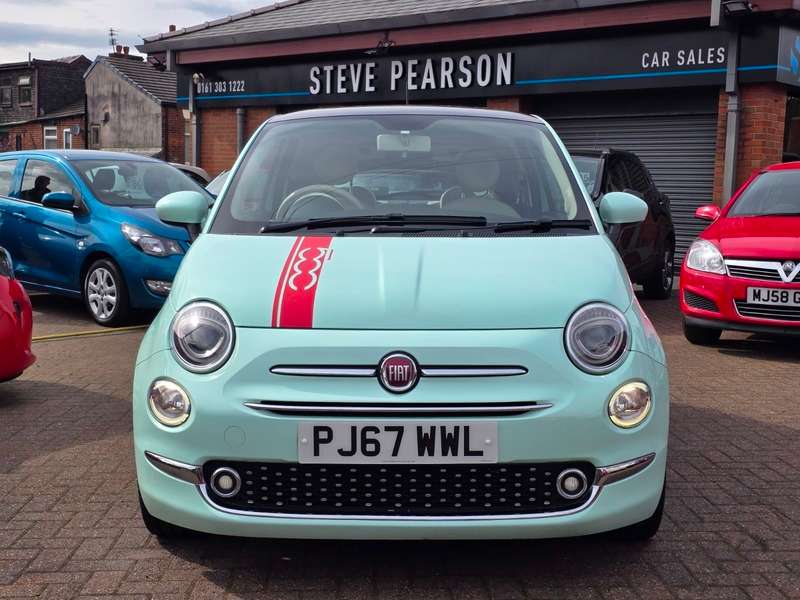 A 2017 FIAT 500 LOUNGE A 2017 FIAT 500 LOUNGE