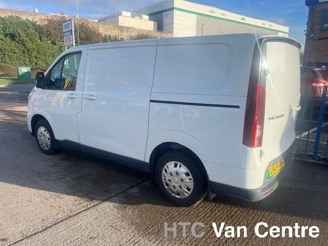 A 2024 MAXUS EDELIVER 7 L1H1 A 2024 MAXUS EDELIVER 7 L1H1
