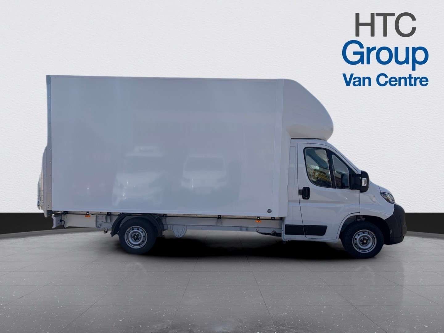 A 2026 FIAT DUCATO 2.2 140ps Diesel Luton Van with TAIL LIFT A 2026 FIAT DUCATO 2.2 140ps Diesel Luton Van with TAIL LIFT