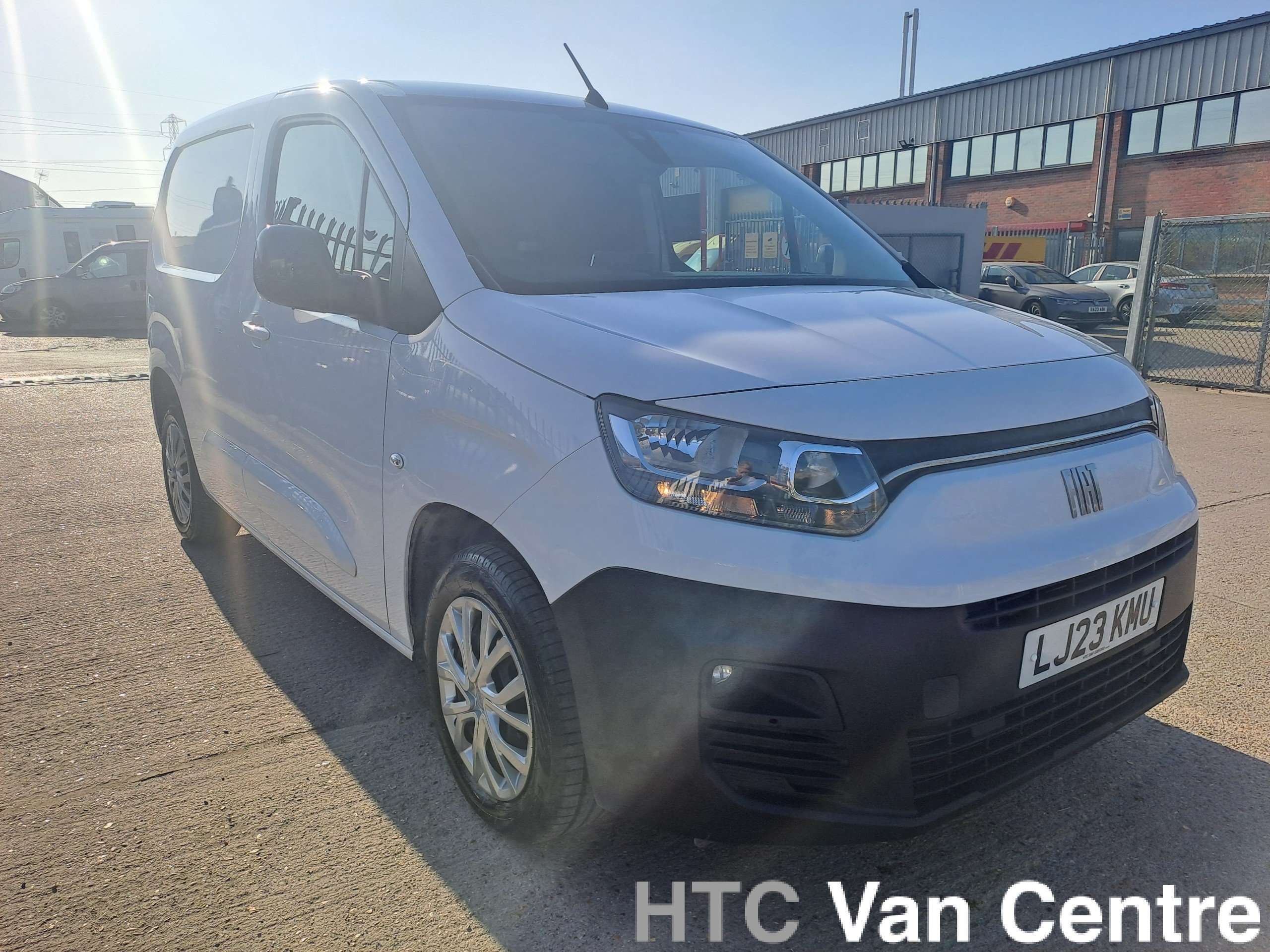 A 2023 FIAT DOBLO 1.5 BlueHDi 1000Kg Primo Panel Van 5dr Diesel Manual SWB Euro 6 (s/s) (100 ps) A 2023 FIAT DOBLO 1.5 BlueHDi 1000Kg Primo Panel Van 5dr Diesel Manual SWB Euro 6 (s/s) (100 ps)