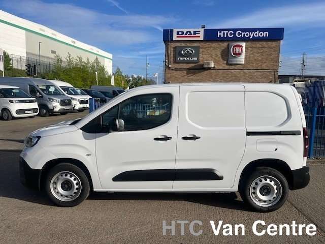 A 2026 FIAT DOBLO 1.5 Multijet3 1000Kg Plus Panel Van 5dr Diesel Manual L1 Euro 6 (s/s) (100 ps) A 2026 FIAT DOBLO 1.5 Multijet3 1000Kg Plus Panel Van 5dr Diesel Manual L1 Euro 6 (s/s) (100 ps)