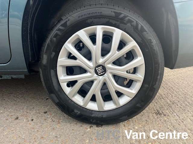 null FIAT DOBLO null FIAT DOBLO