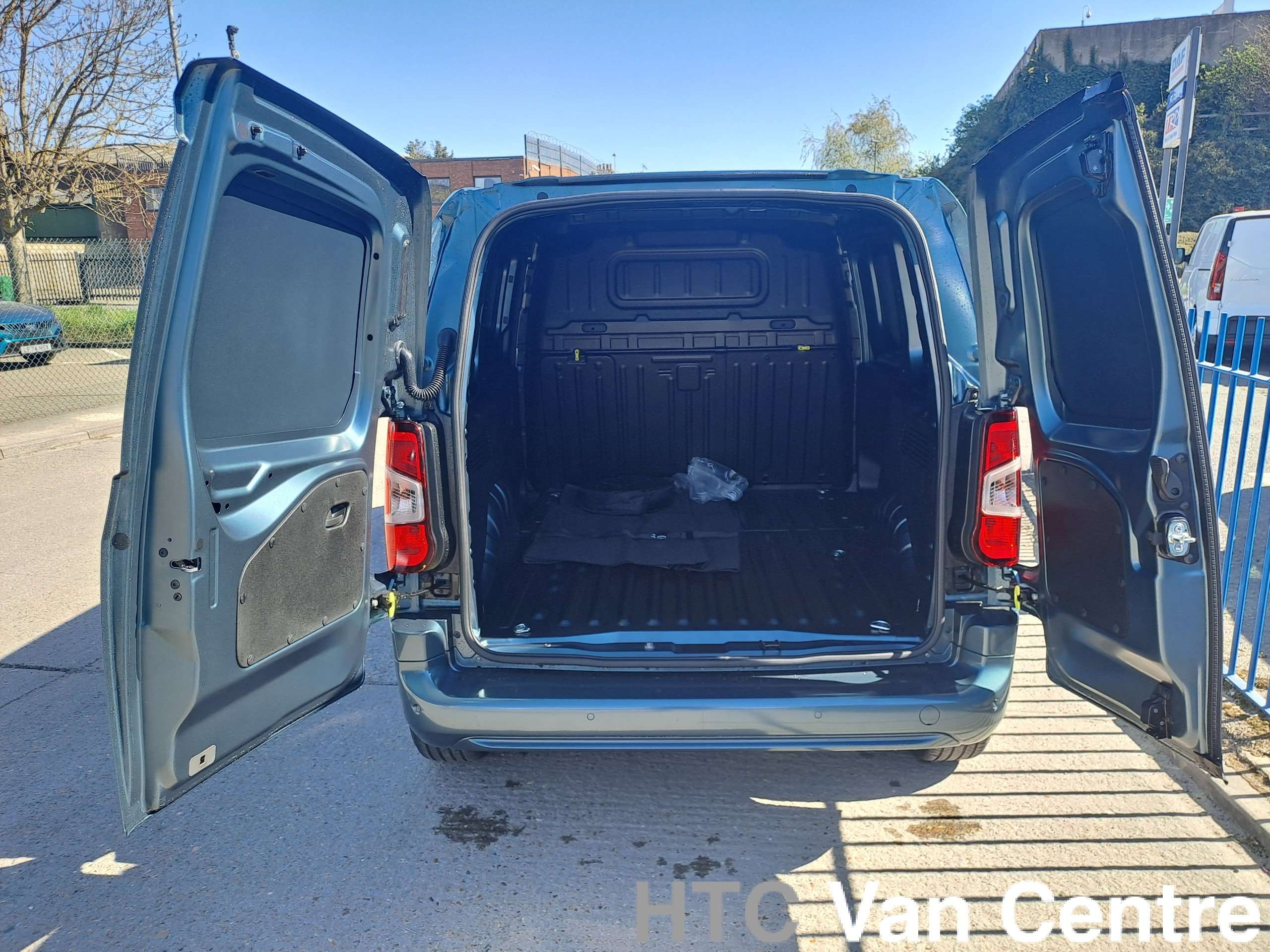 2025 FIAT E-DOBLO 2025 FIAT E-DOBLO