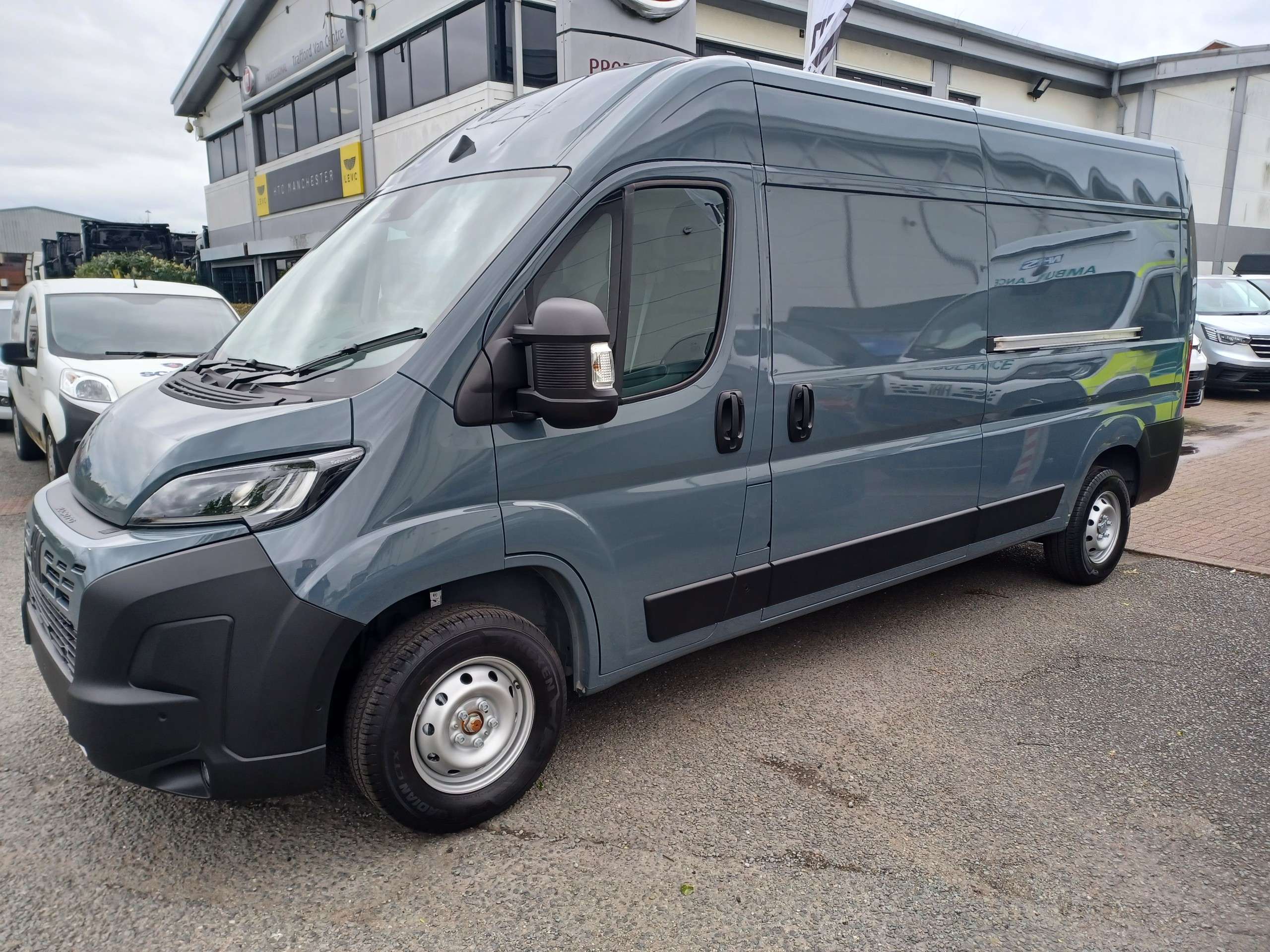 A 2026 FIAT DUCATO 35 Manual L3 H2 Primo Euro 6 (s/s) (140 ps) Manual A 2026 FIAT DUCATO 35 Manual L3 H2 Primo Euro 6 (s/s) (140 ps) Manual