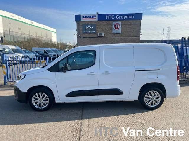 A 2026 FIAT DOBLO 1.5 Multijet3 1000Kg Panel Van 6dr Diesel Auto L2 Euro 6 (s/s) (130 ps) Primo A 2026 FIAT DOBLO 1.5 Multijet3 1000Kg Panel Van 6dr Diesel Auto L2 Euro 6 (s/s) (130 ps) Primo