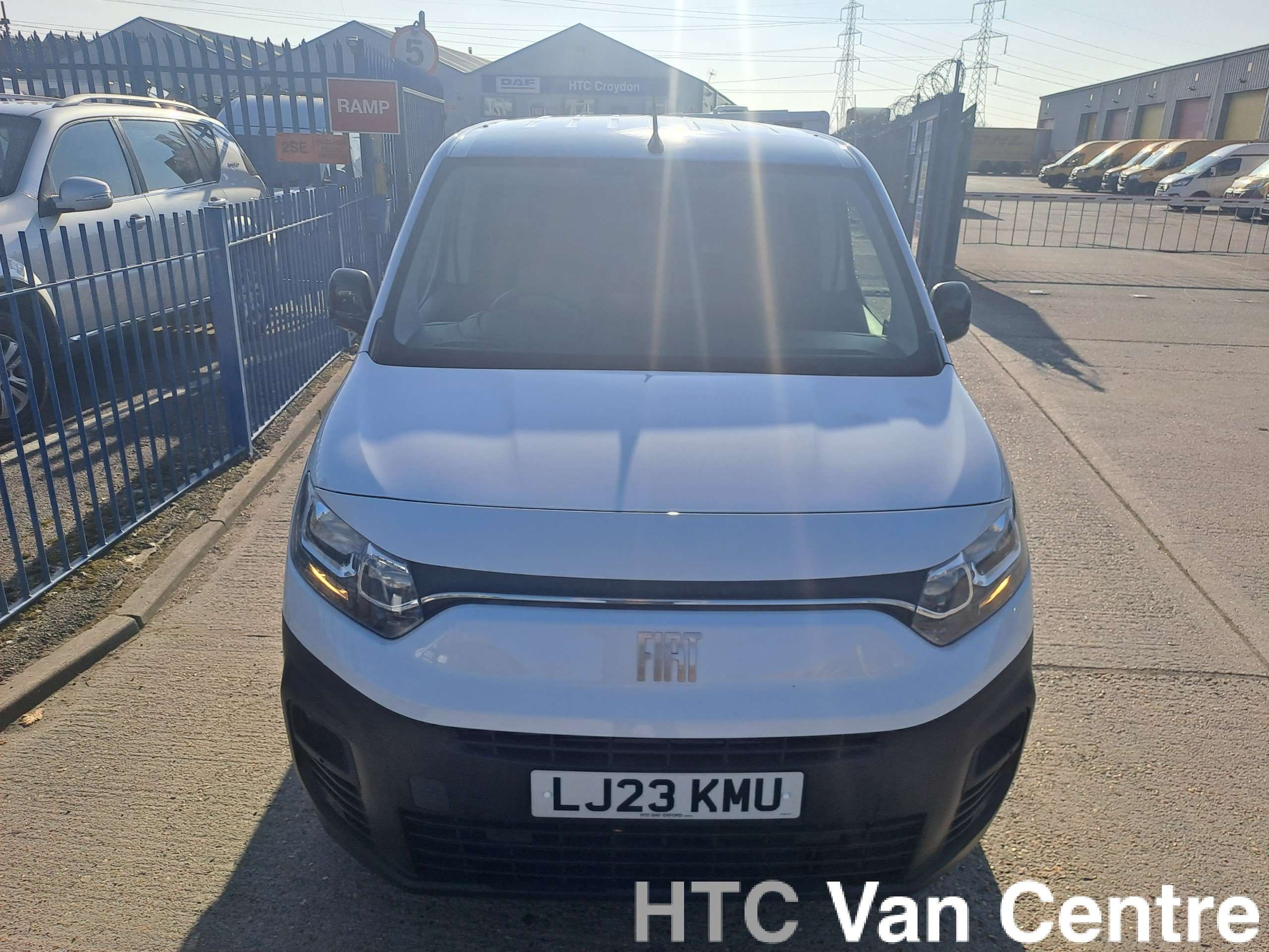 A 2023 FIAT DOBLO 1.5 BlueHDi 1000Kg Primo Panel Van 5dr Diesel Manual SWB Euro 6 (s/s) (100 ps) A 2023 FIAT DOBLO 1.5 BlueHDi 1000Kg Primo Panel Van 5dr Diesel Manual SWB Euro 6 (s/s) (100 ps)