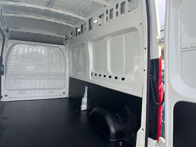 null MAXUS DELIVER 9 null MAXUS DELIVER 9