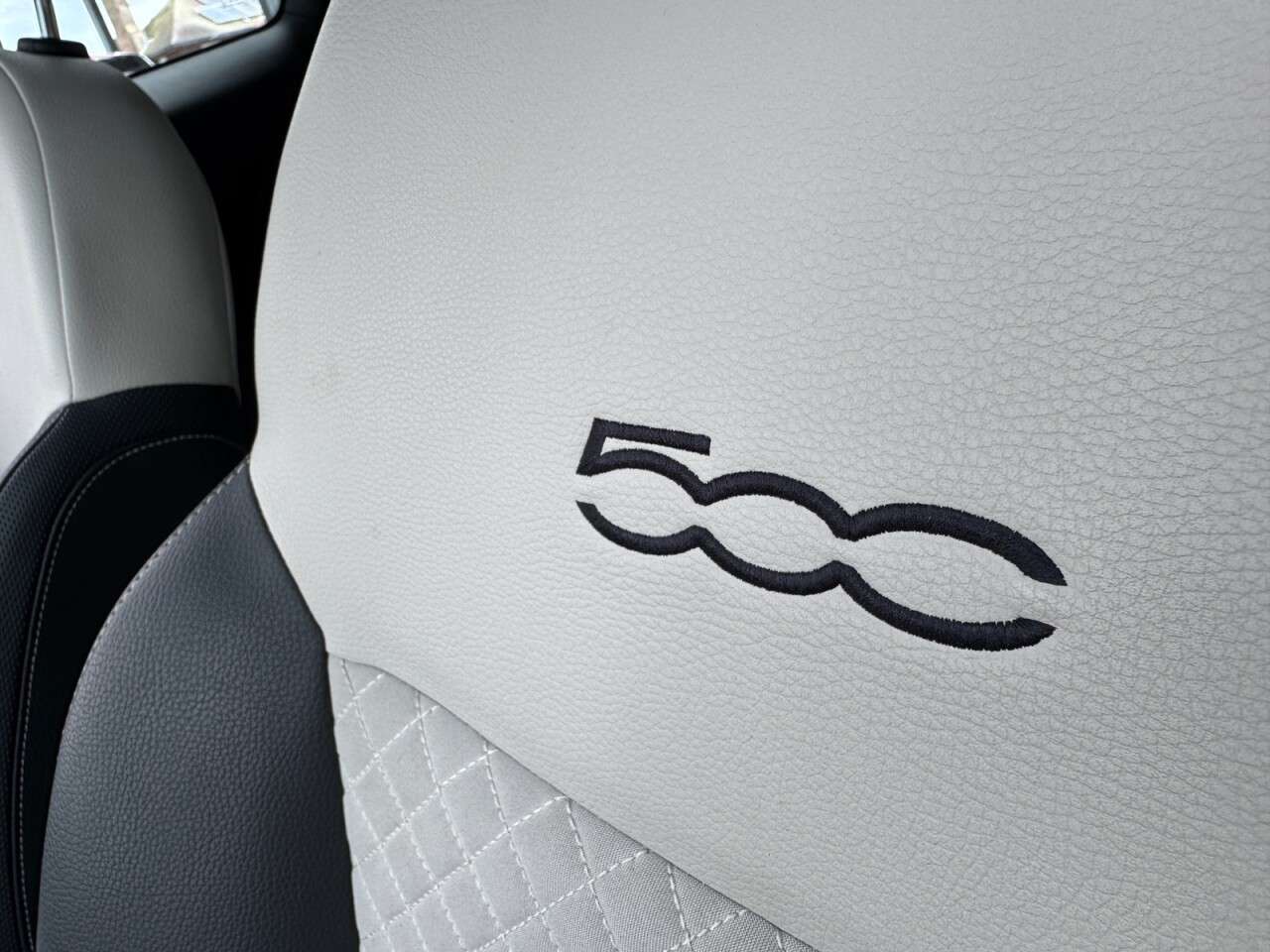 2021 FIAT 500 2021 FIAT 500