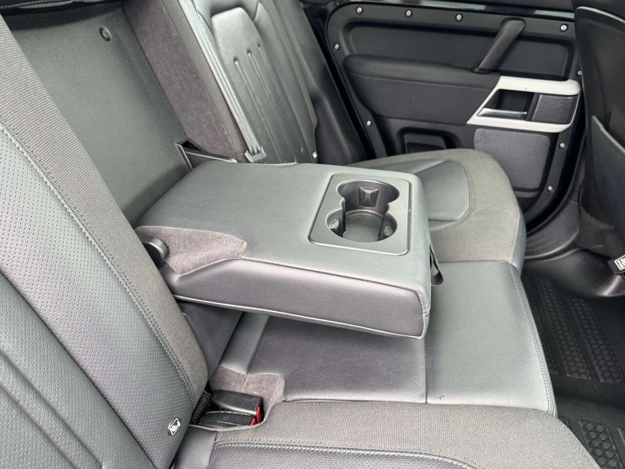 2020 LAND ROVER DEFENDER 2020 LAND ROVER DEFENDER