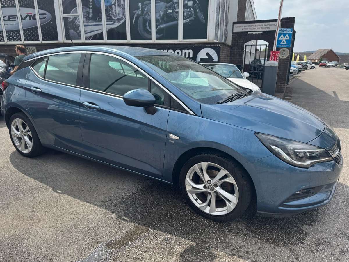Check out this Vauxhall Astra 2017 Petrol Manual