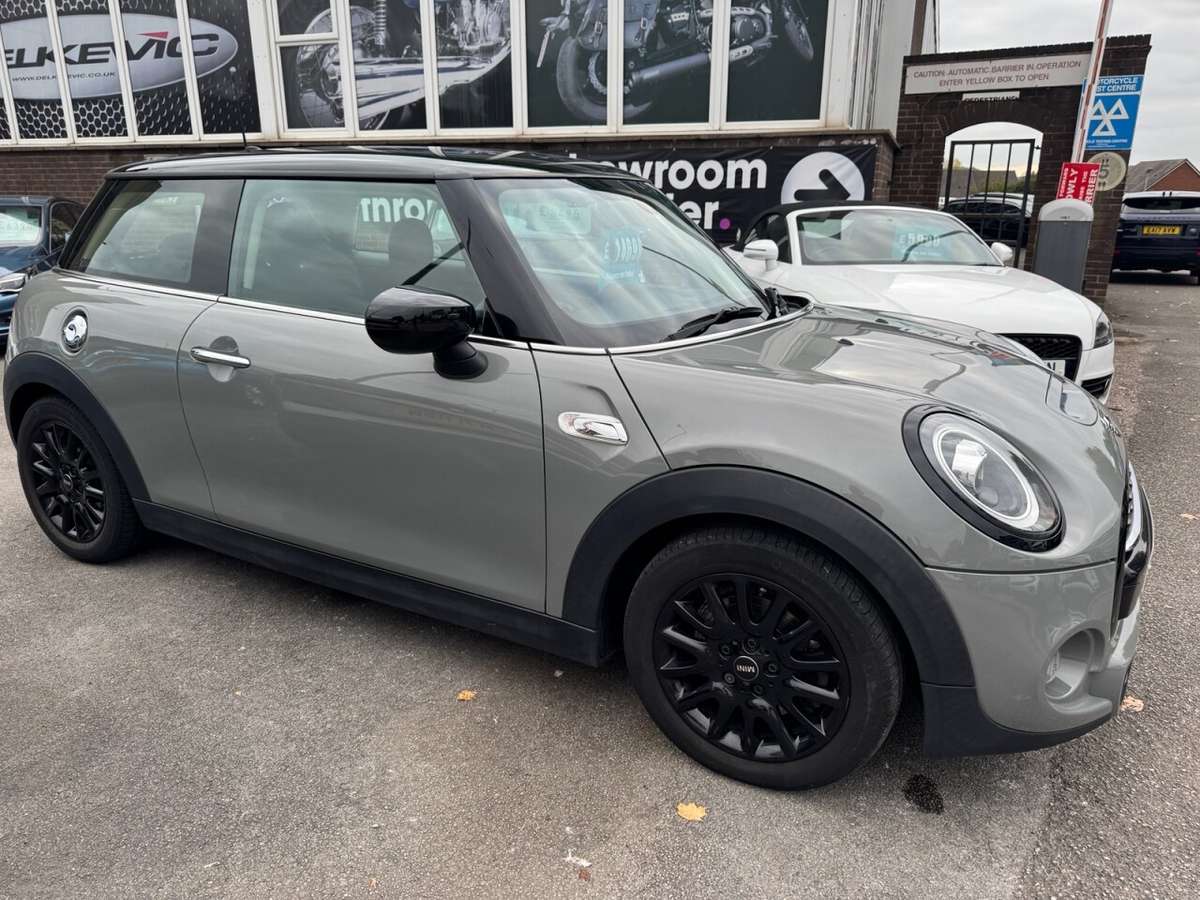 Check out this Mini Hatch 2019 Petrol Automatic