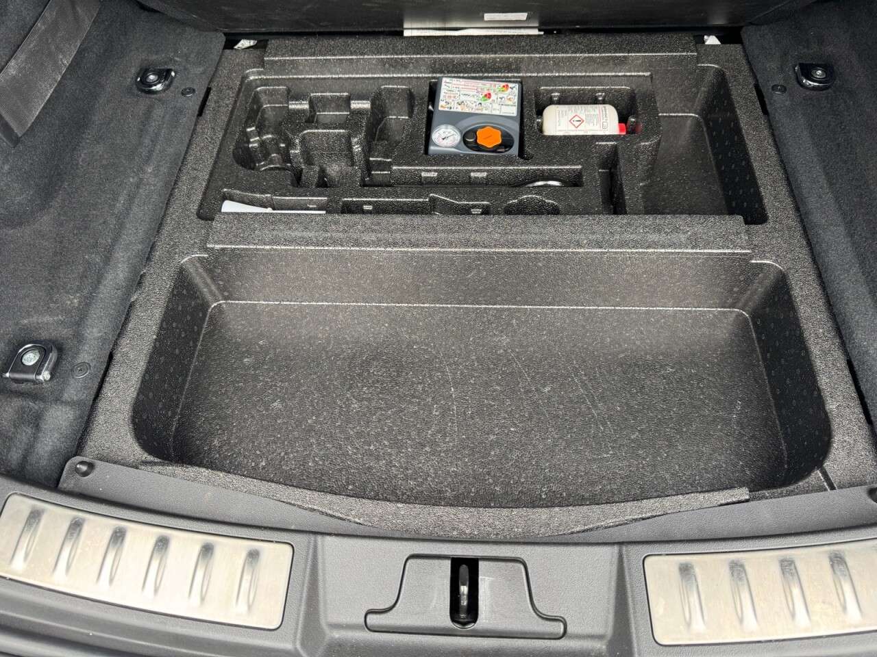 2019 LAND ROVER RANGE ROVER EVOQUE 2019 LAND ROVER RANGE ROVER EVOQUE