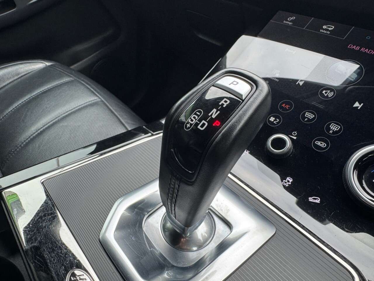 2019 LAND ROVER RANGE ROVER EVOQUE 2019 LAND ROVER RANGE ROVER EVOQUE