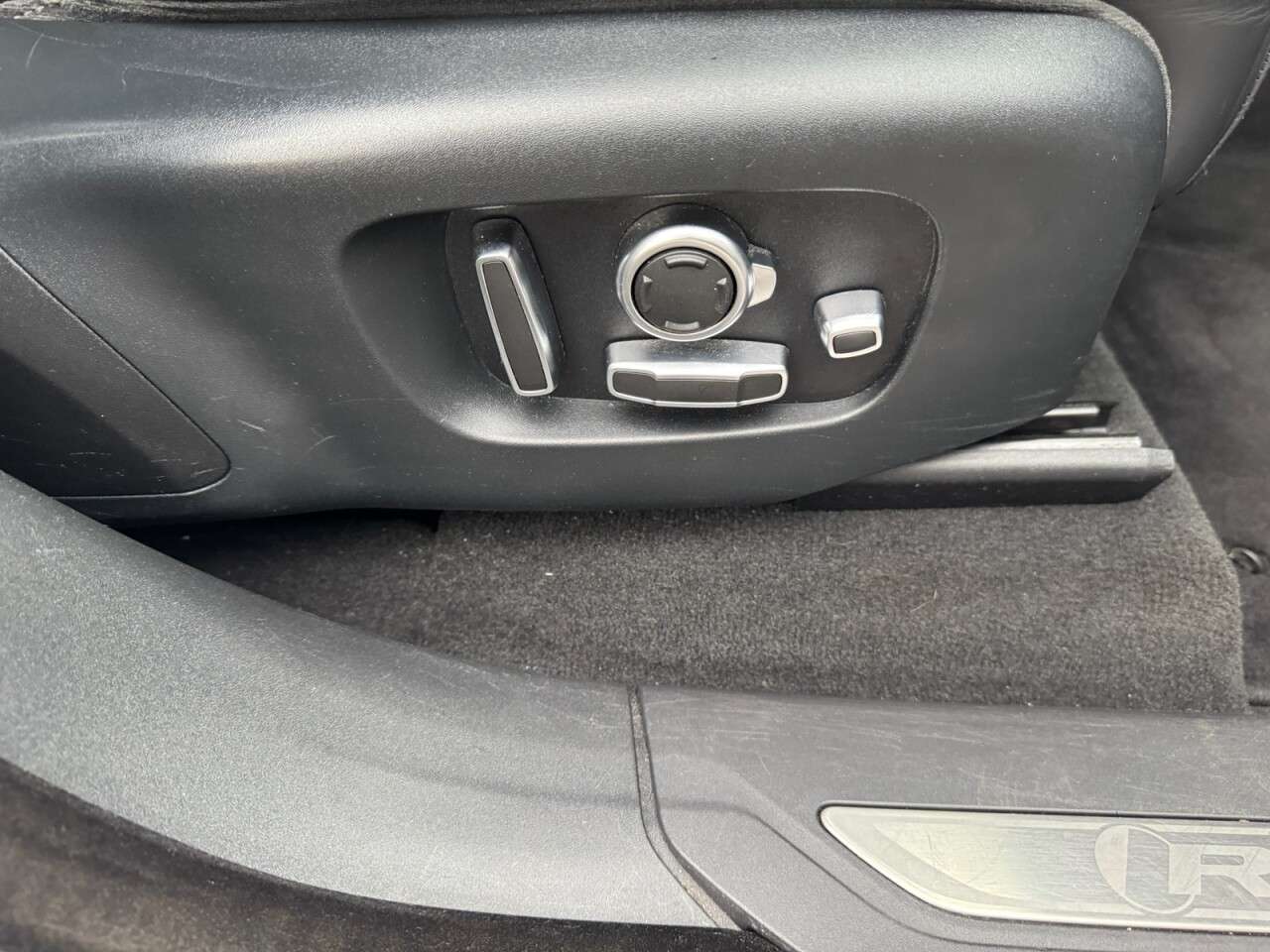 2018 LAND ROVER RANGE ROVER VELAR 2018 LAND ROVER RANGE ROVER VELAR