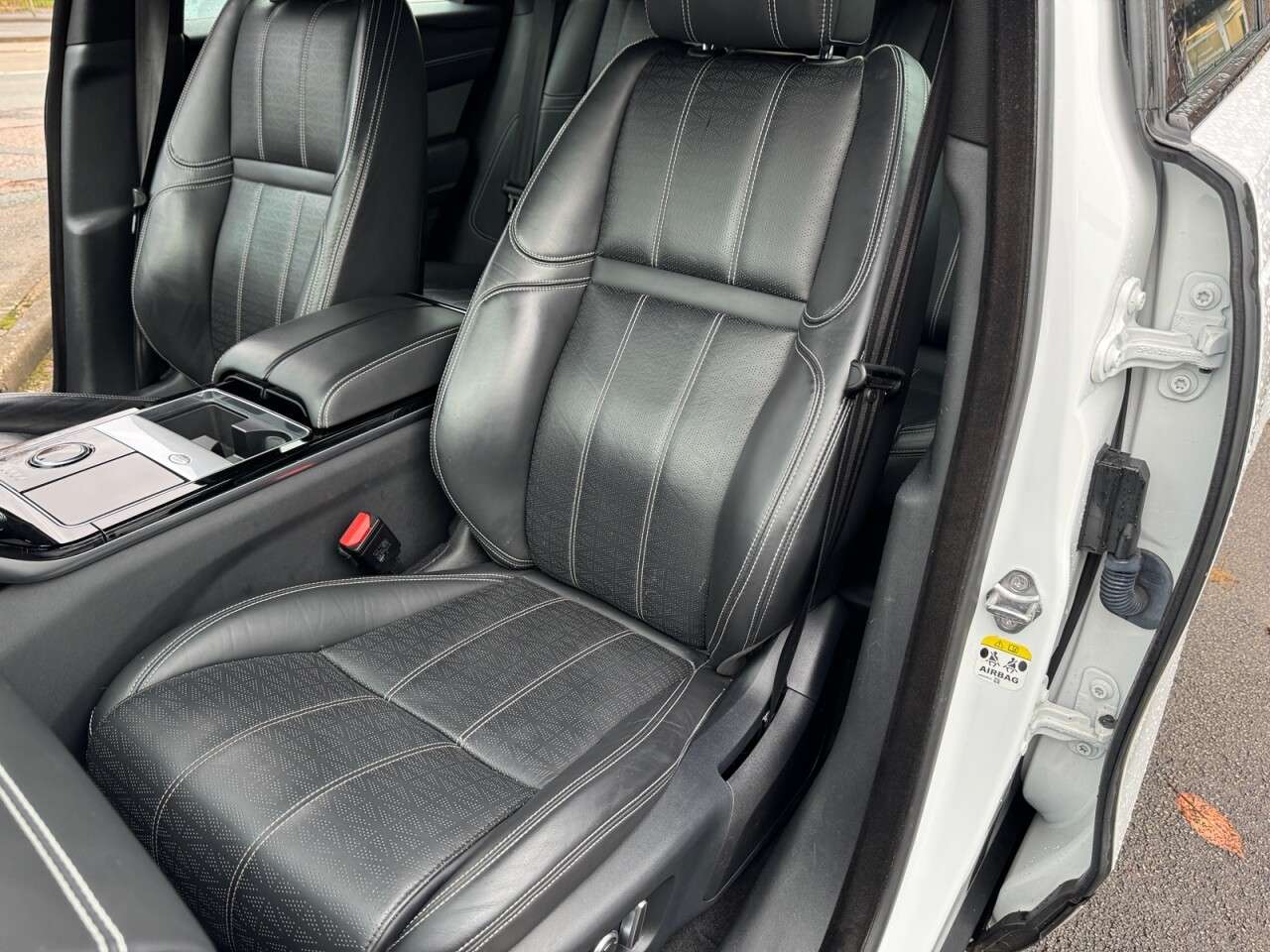 2018 LAND ROVER RANGE ROVER VELAR 2018 LAND ROVER RANGE ROVER VELAR