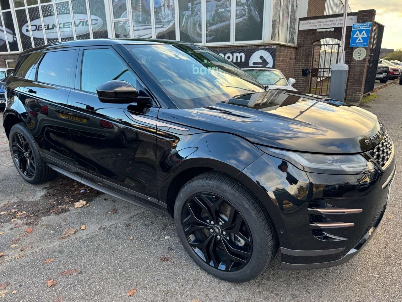 2019 LAND ROVER RANGE ROVER EVOQUE 2019 LAND ROVER RANGE ROVER EVOQUE