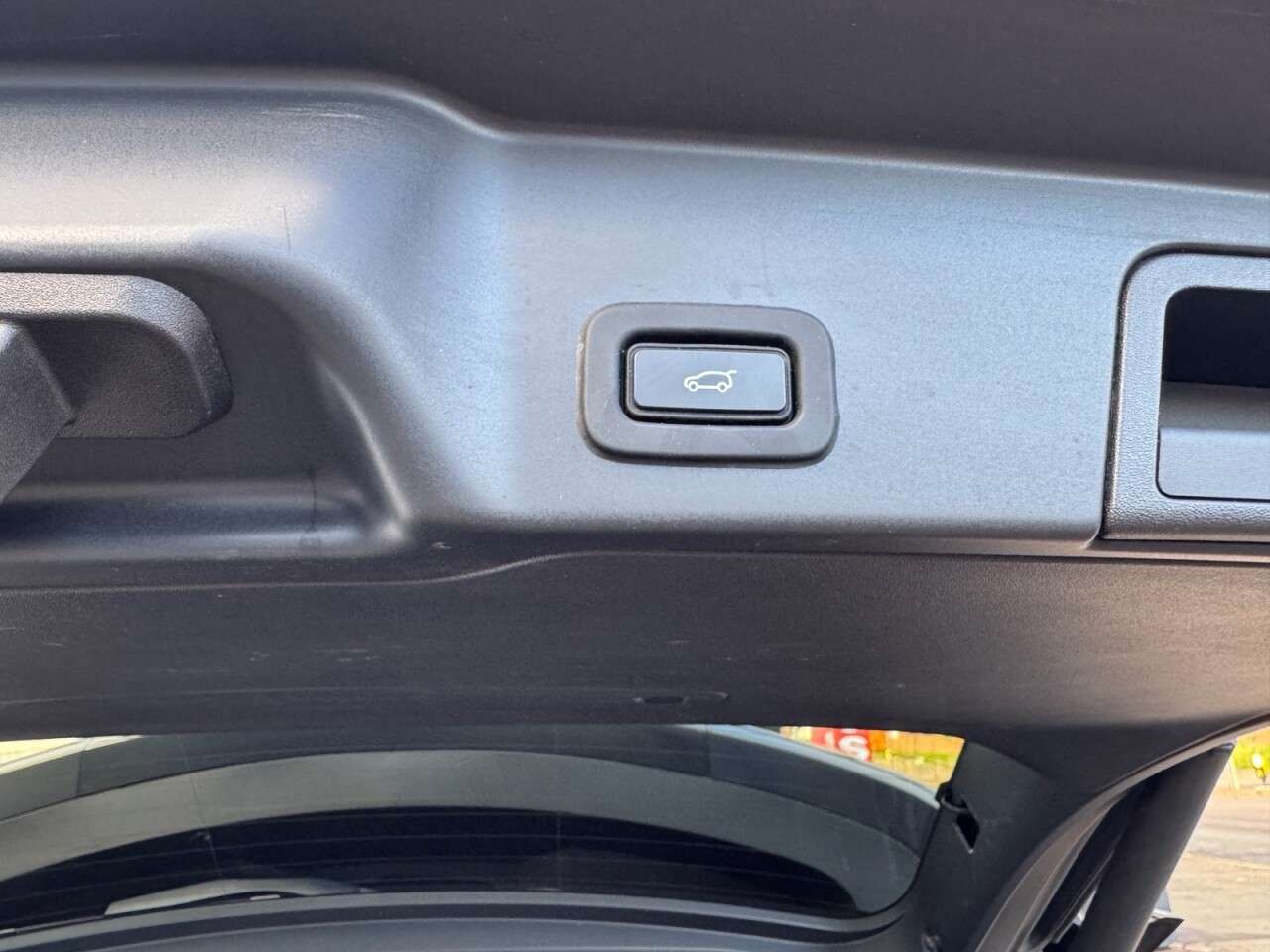 2019 LAND ROVER RANGE ROVER EVOQUE 2019 LAND ROVER RANGE ROVER EVOQUE