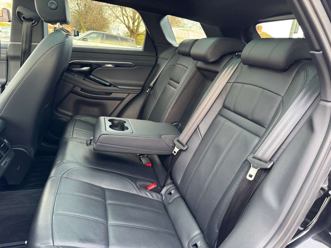 2019 LAND ROVER RANGE ROVER EVOQUE 2019 LAND ROVER RANGE ROVER EVOQUE