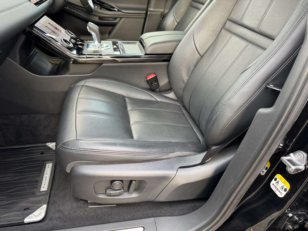 2019 LAND ROVER RANGE ROVER EVOQUE 2019 LAND ROVER RANGE ROVER EVOQUE