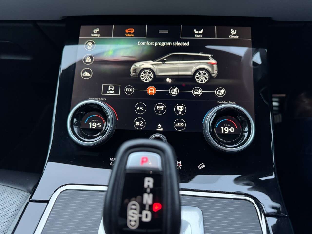 2020 LAND ROVER RANGE ROVER EVOQUE 2020 LAND ROVER RANGE ROVER EVOQUE