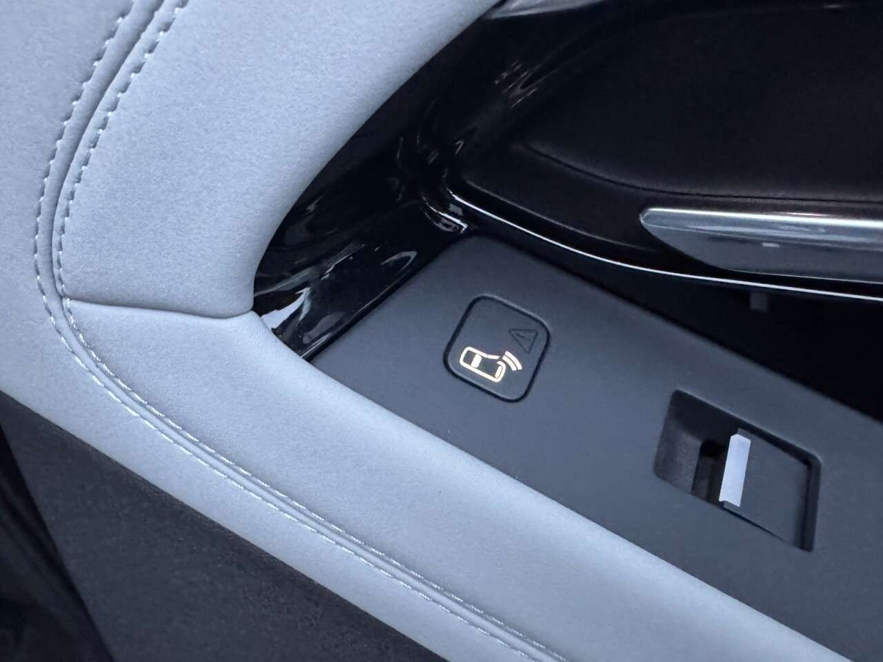 2020 LAND ROVER RANGE ROVER EVOQUE 2020 LAND ROVER RANGE ROVER EVOQUE