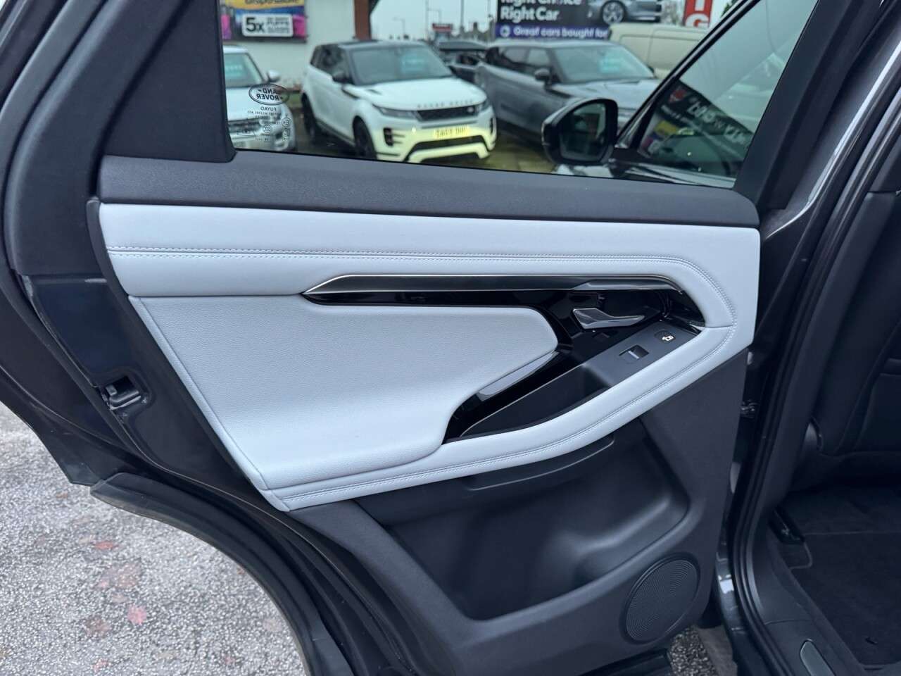 2020 LAND ROVER RANGE ROVER EVOQUE 2020 LAND ROVER RANGE ROVER EVOQUE