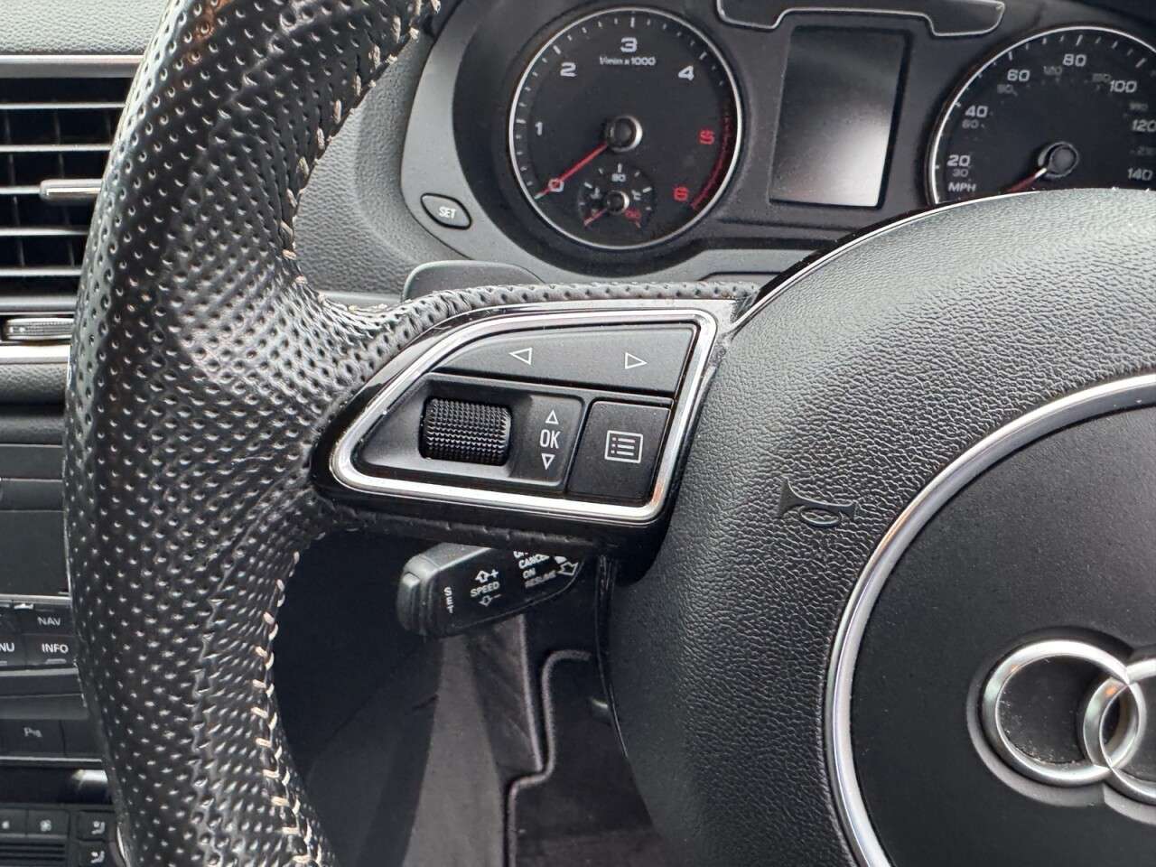 2015 AUDI Q3 2015 AUDI Q3