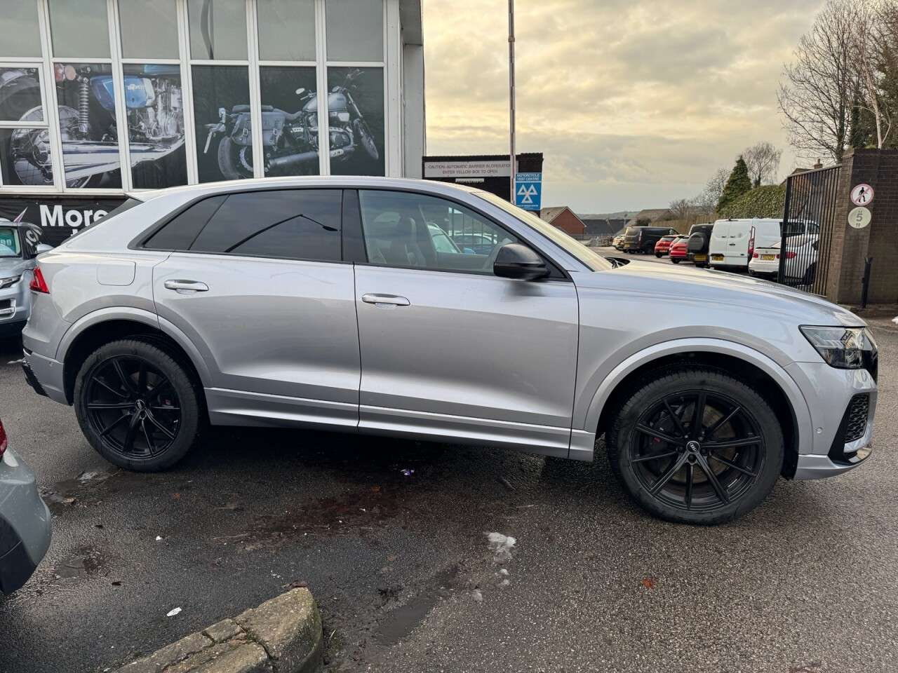 2020 AUDI RSQ8 2020 AUDI RSQ8