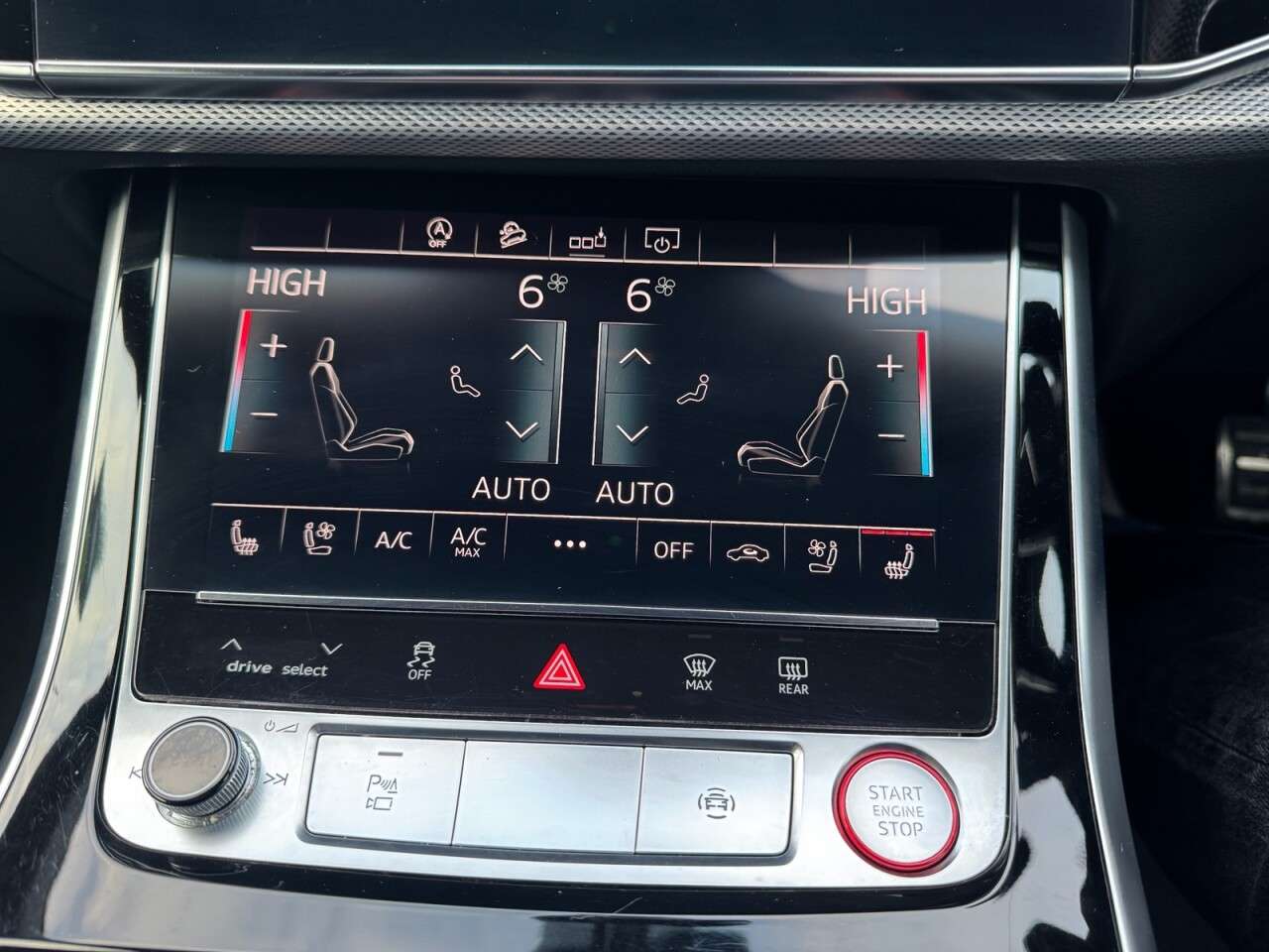 2020 AUDI RSQ8 2020 AUDI RSQ8