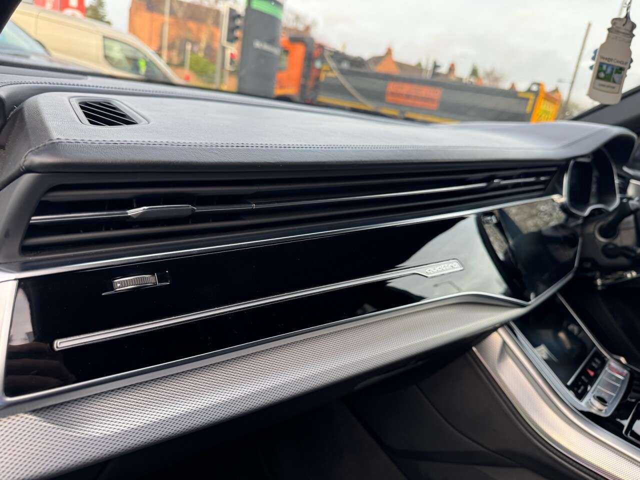 2020 AUDI RSQ8 2020 AUDI RSQ8