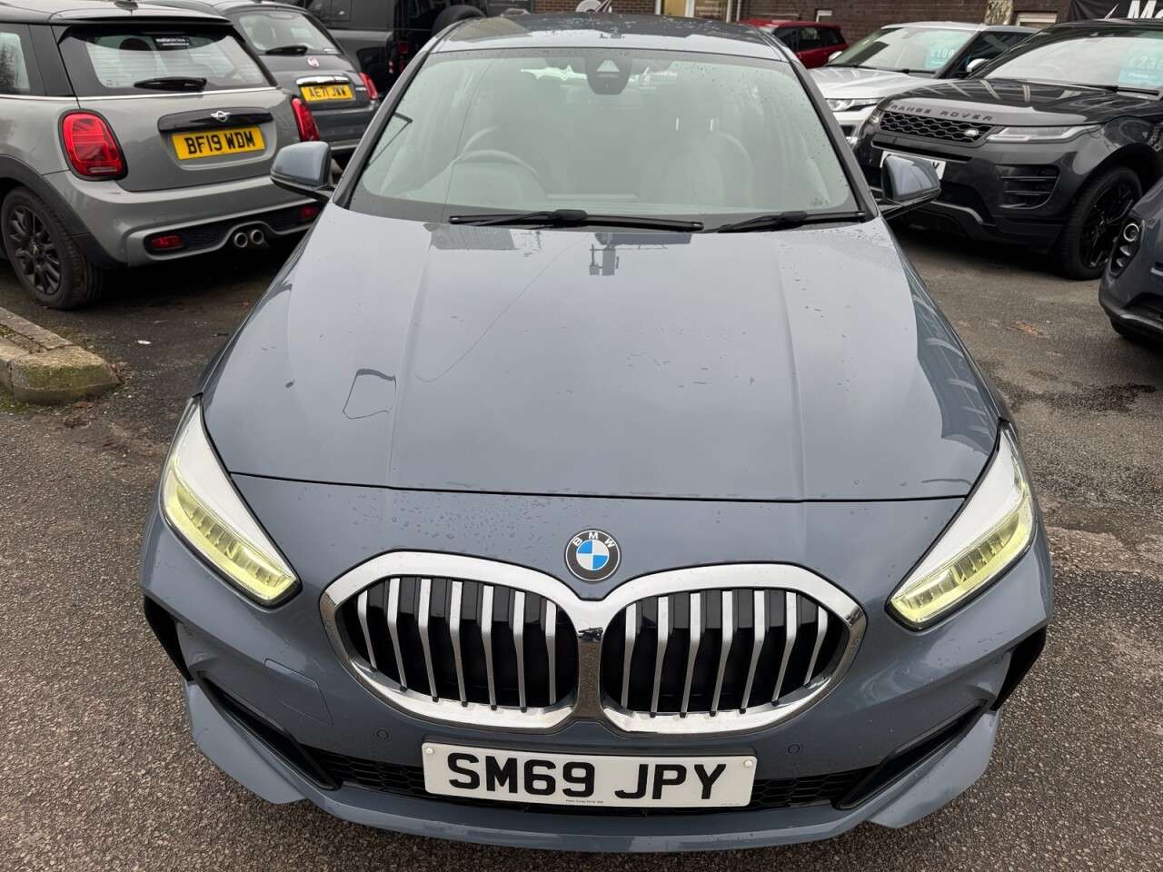 A 2019 BMW 1 SERIES 1.5 118i M Sport Hatchback 5dr Petrol Manual Euro 6 (s/s) (140 ps) A 2019 BMW 1 SERIES 1.5 118i M Sport Hatchback 5dr Petrol Manual Euro 6 (s/s) (140 ps)