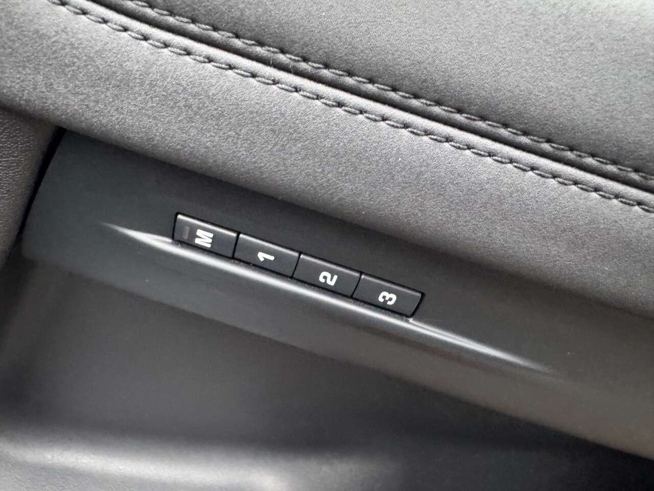 2020 LAND ROVER RANGE ROVER EVOQUE 2020 LAND ROVER RANGE ROVER EVOQUE