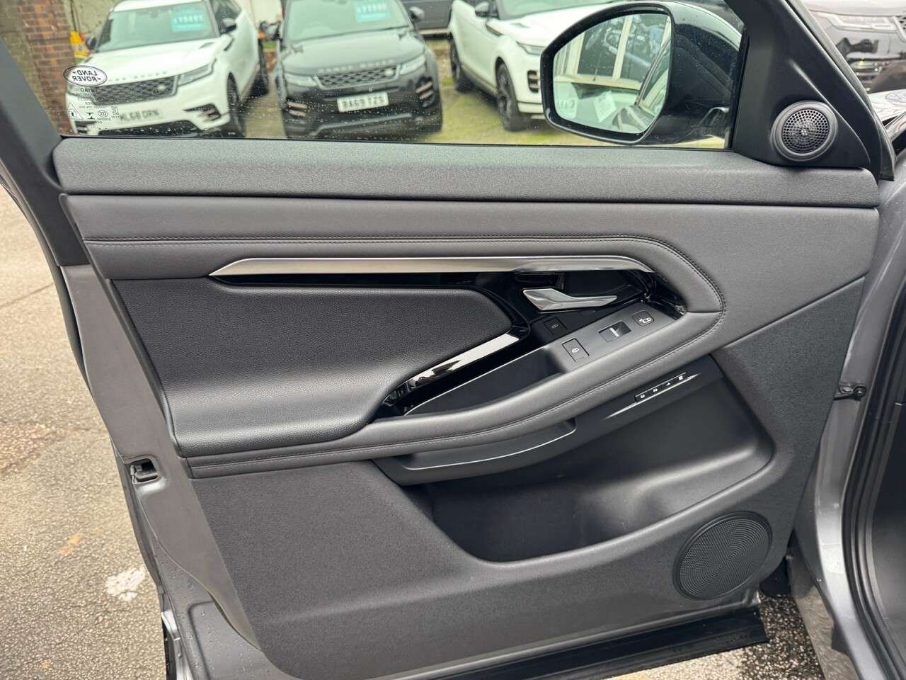 2020 LAND ROVER RANGE ROVER EVOQUE 2020 LAND ROVER RANGE ROVER EVOQUE