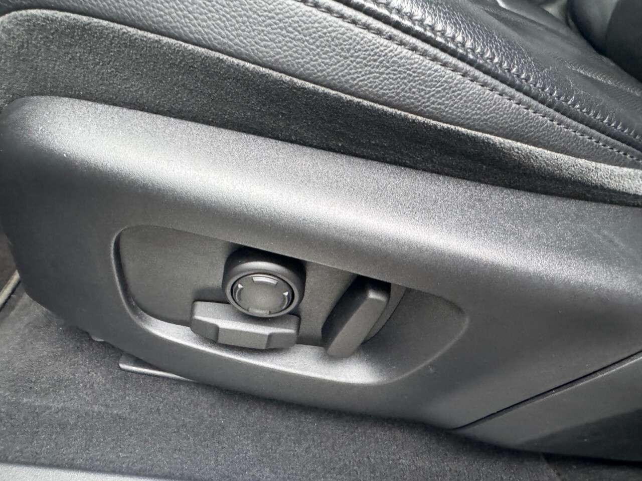 2020 LAND ROVER RANGE ROVER EVOQUE 2020 LAND ROVER RANGE ROVER EVOQUE