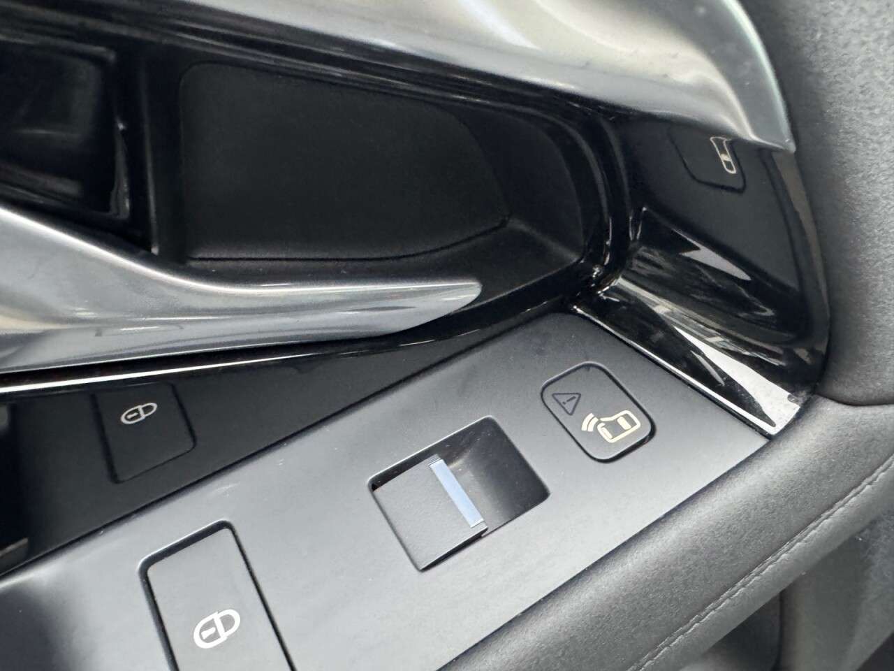 2020 LAND ROVER RANGE ROVER EVOQUE 2020 LAND ROVER RANGE ROVER EVOQUE