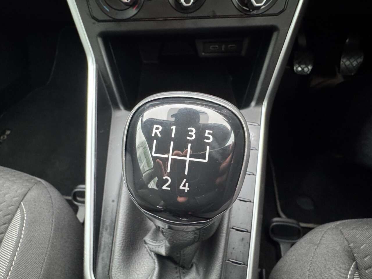 2021 VOLKSWAGEN POLO 2021 VOLKSWAGEN POLO