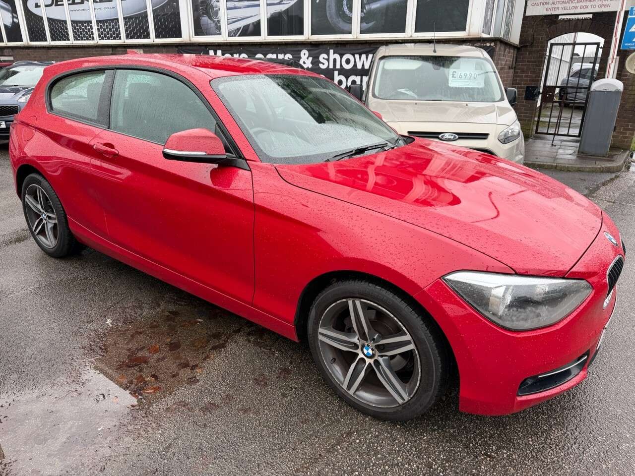 A 2014 BMW 1 SERIES 1.6 116i Sport Hatchback 3dr Petrol Manual Euro 6 (s/s) (136 ps) A 2014 BMW 1 SERIES 1.6 116i Sport Hatchback 3dr Petrol Manual Euro 6 (s/s) (136 ps)