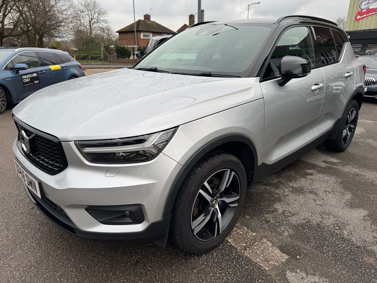 2019 VOLVO XC40 2019 VOLVO XC40