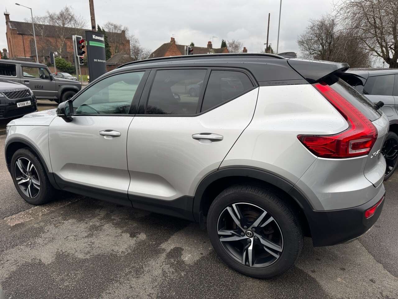 2019 VOLVO XC40 2019 VOLVO XC40
