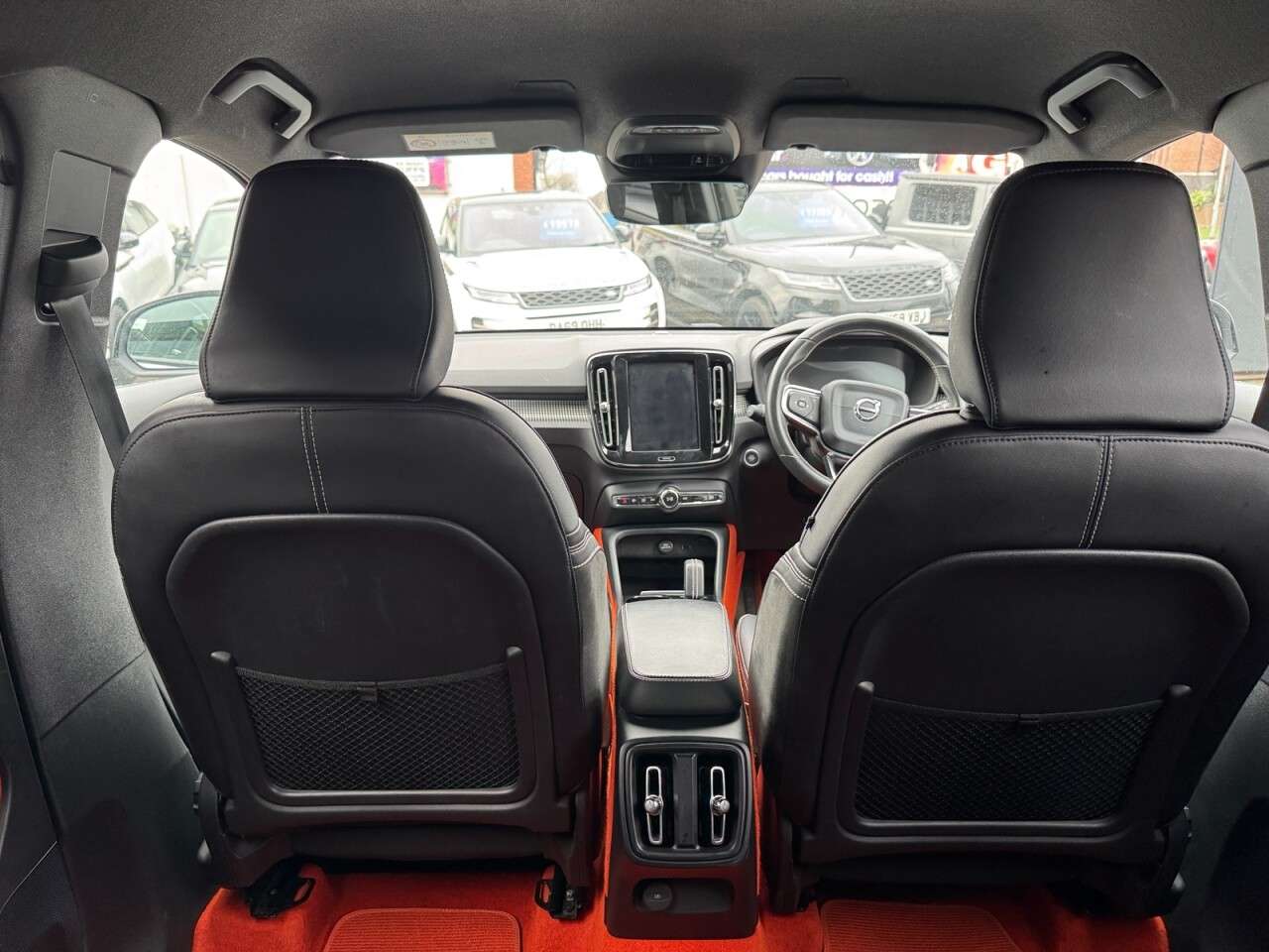 2019 VOLVO XC40 2019 VOLVO XC40