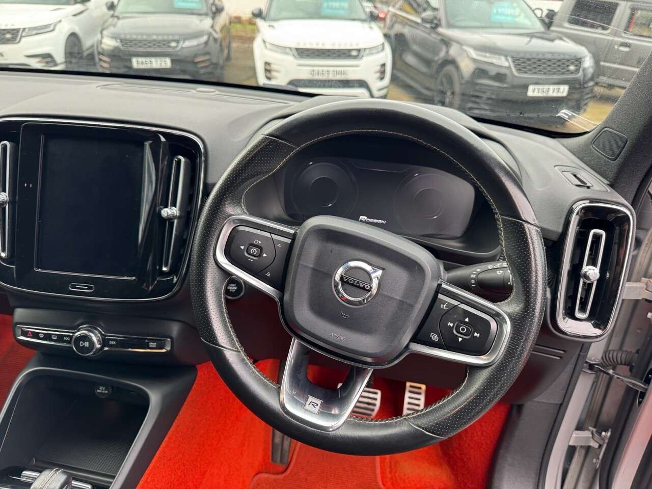 2019 VOLVO XC40 2019 VOLVO XC40