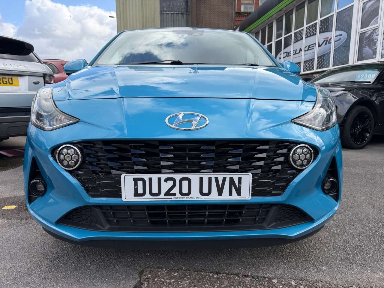 A 2020 HYUNDAI I10 1.0 Premium Hatchback 5dr Petrol Manual Euro 6 (s/s) (67 ps) 67PS ULEZ 5dr A 2020 HYUNDAI I10 1.0 Premium Hatchback 5dr Petrol Manual Euro 6 (s/s) (67 ps) 67PS ULEZ 5dr