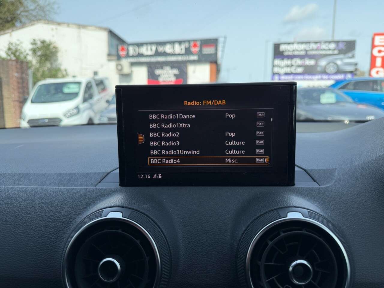 2018 AUDI Q2 2018 AUDI Q2
