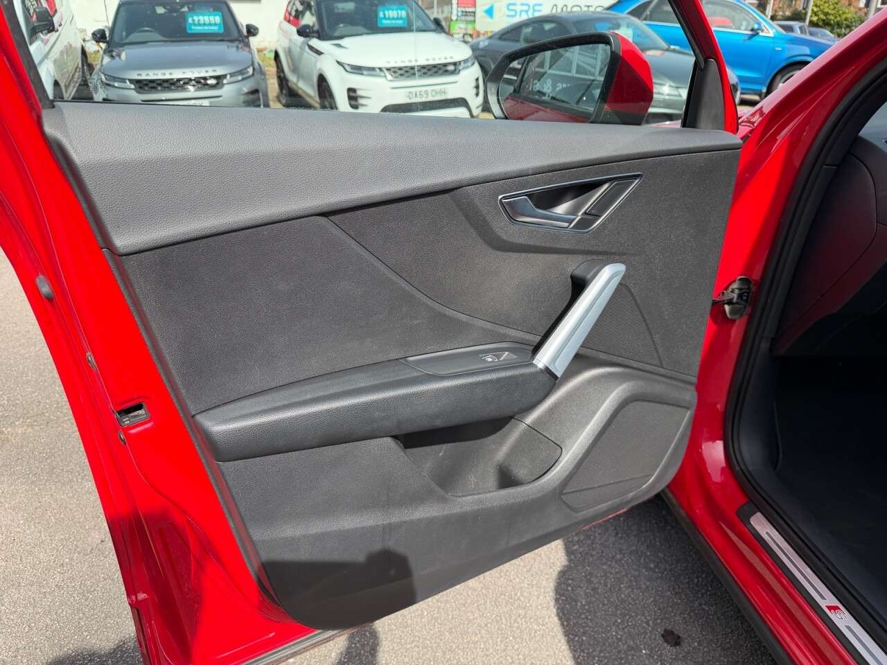 2018 AUDI Q2 2018 AUDI Q2
