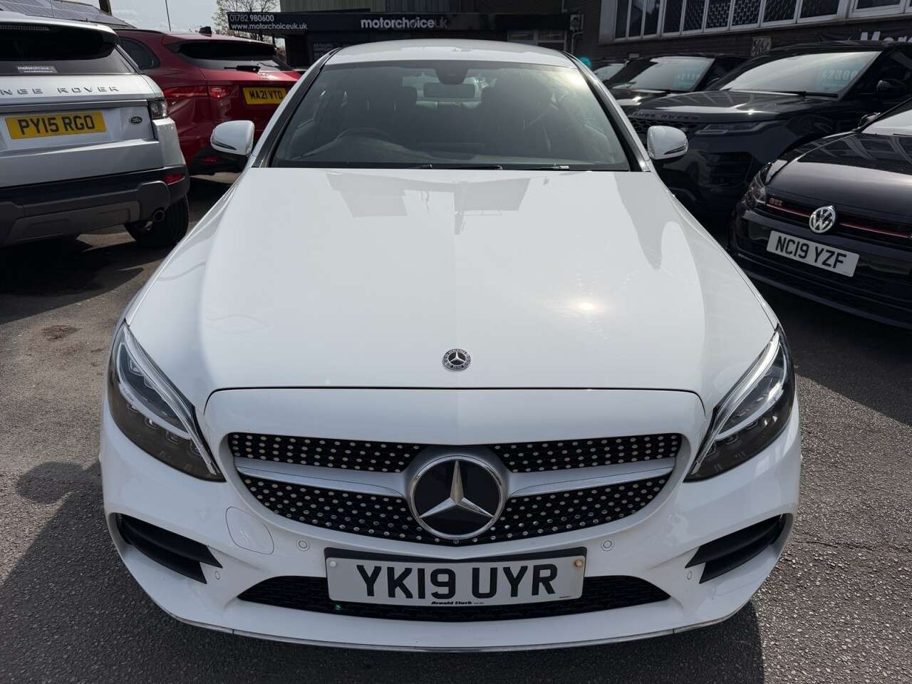 A 2019 MERCEDES-BENZ C-CLASS 2.0 C220d AMG Line Coupe 2dr Diesel G-Tronic+ Euro 6 (s/s) (194 ps) 194PS A A 2019 MERCEDES-BENZ C-CLASS 2.0 C220d AMG Line Coupe 2dr Diesel G-Tronic+ Euro 6 (s/s) (194 ps) 194PS A