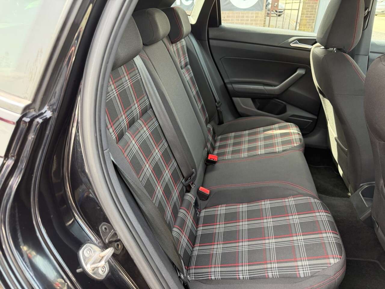 2019 VOLKSWAGEN POLO 2019 VOLKSWAGEN POLO