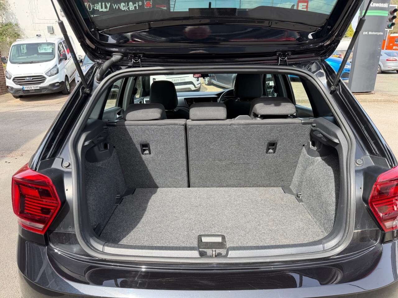 2019 VOLKSWAGEN POLO 2019 VOLKSWAGEN POLO