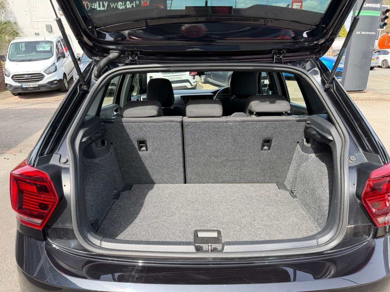 2019 VOLKSWAGEN POLO 2019 VOLKSWAGEN POLO