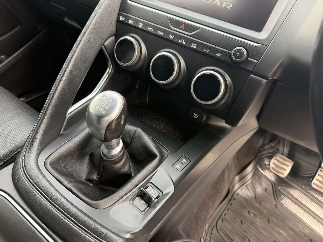 2018 JAGUAR E-PACE 2018 JAGUAR E-PACE