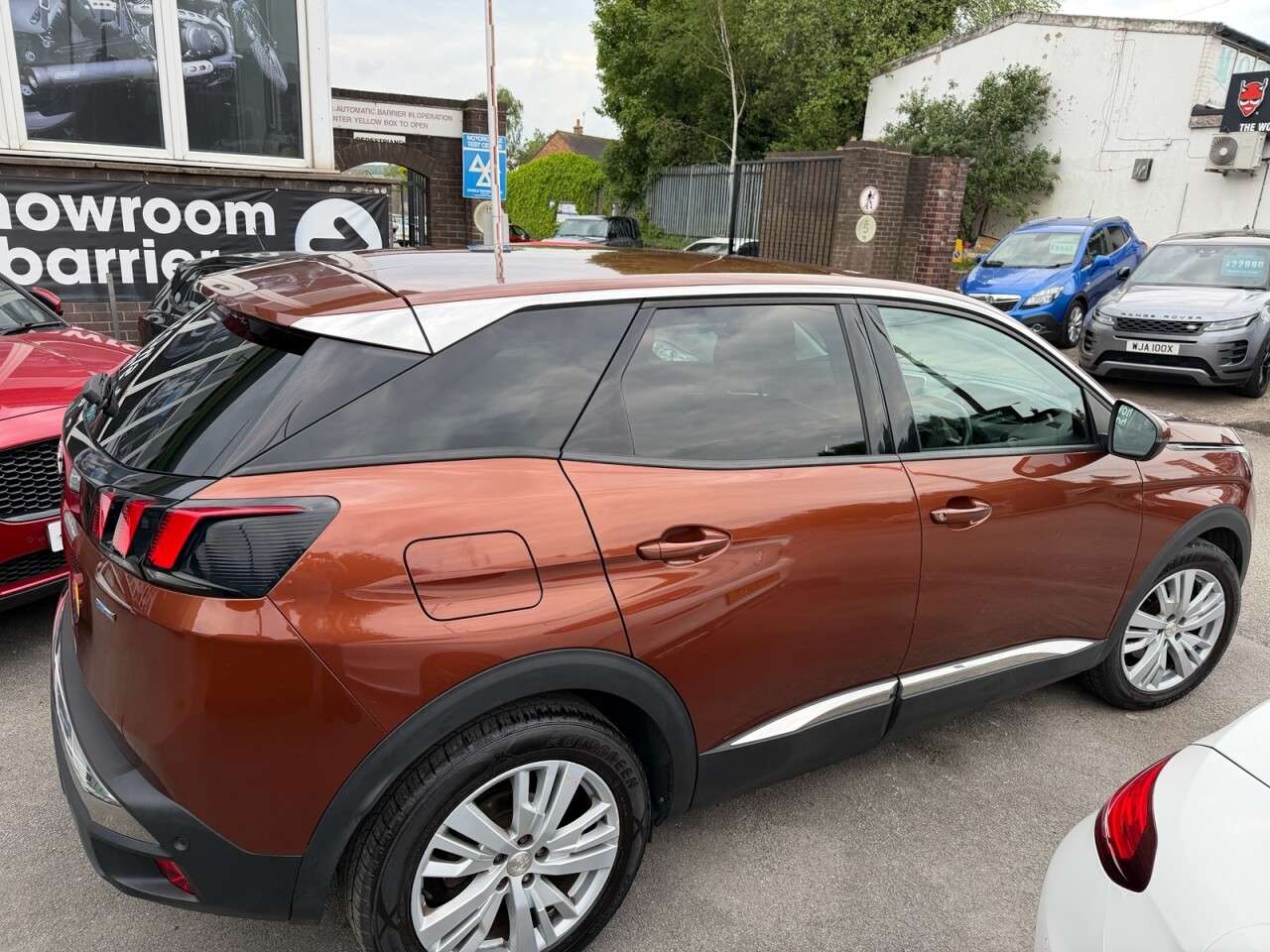 2017 PEUGEOT 3008 2017 PEUGEOT 3008